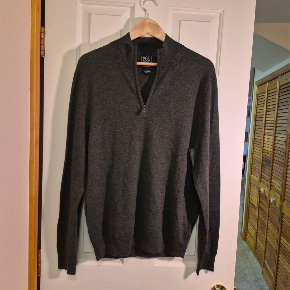 Jos A Bank Traveler Mens Charcoal Gray 100% Merino Wool Quarter Zip Sweater L - Picture 2 of 3